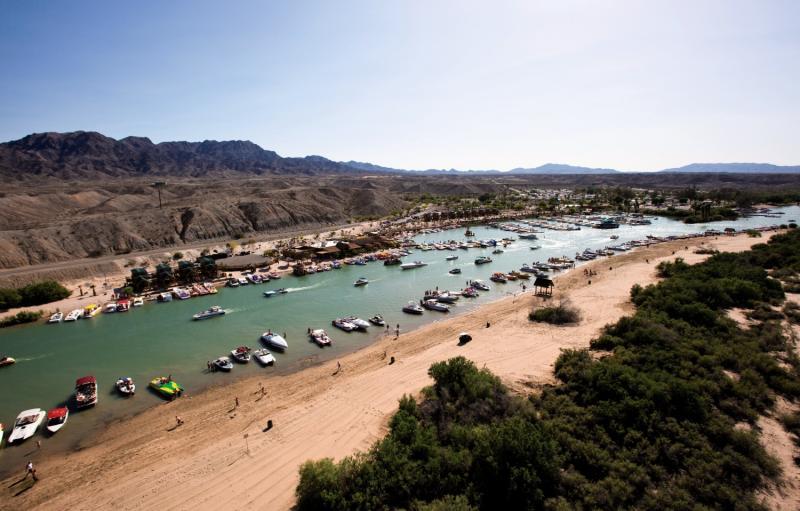 Pirate Cove Resort & Marina Нідлс Екстер'єр фото
