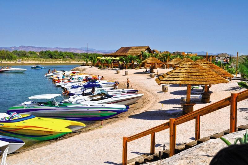 Pirate Cove Resort & Marina Нідлс Екстер'єр фото
